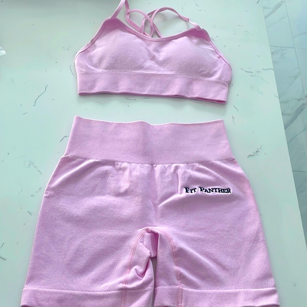 Fit Panther workout set